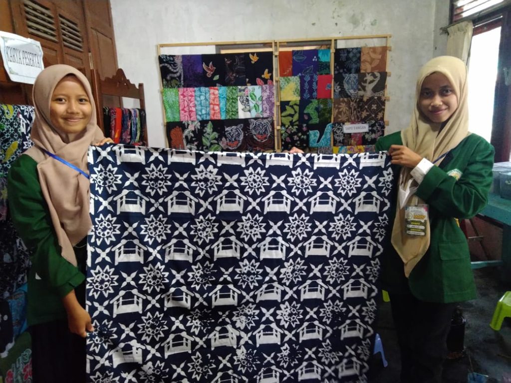 Himatika UNU Purwokerto adakan Batik Expo Baswet 2021