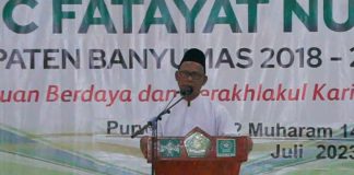 Ketua Tanfidziyah PCNU Kabupaten Banyumas Drs KH Imam Hidayat MSi saat sambutan pembukaan Konfercab X Fatayat NU Banyumas di MAN 2 Purwokerto Ahad 30 Juli 2023.