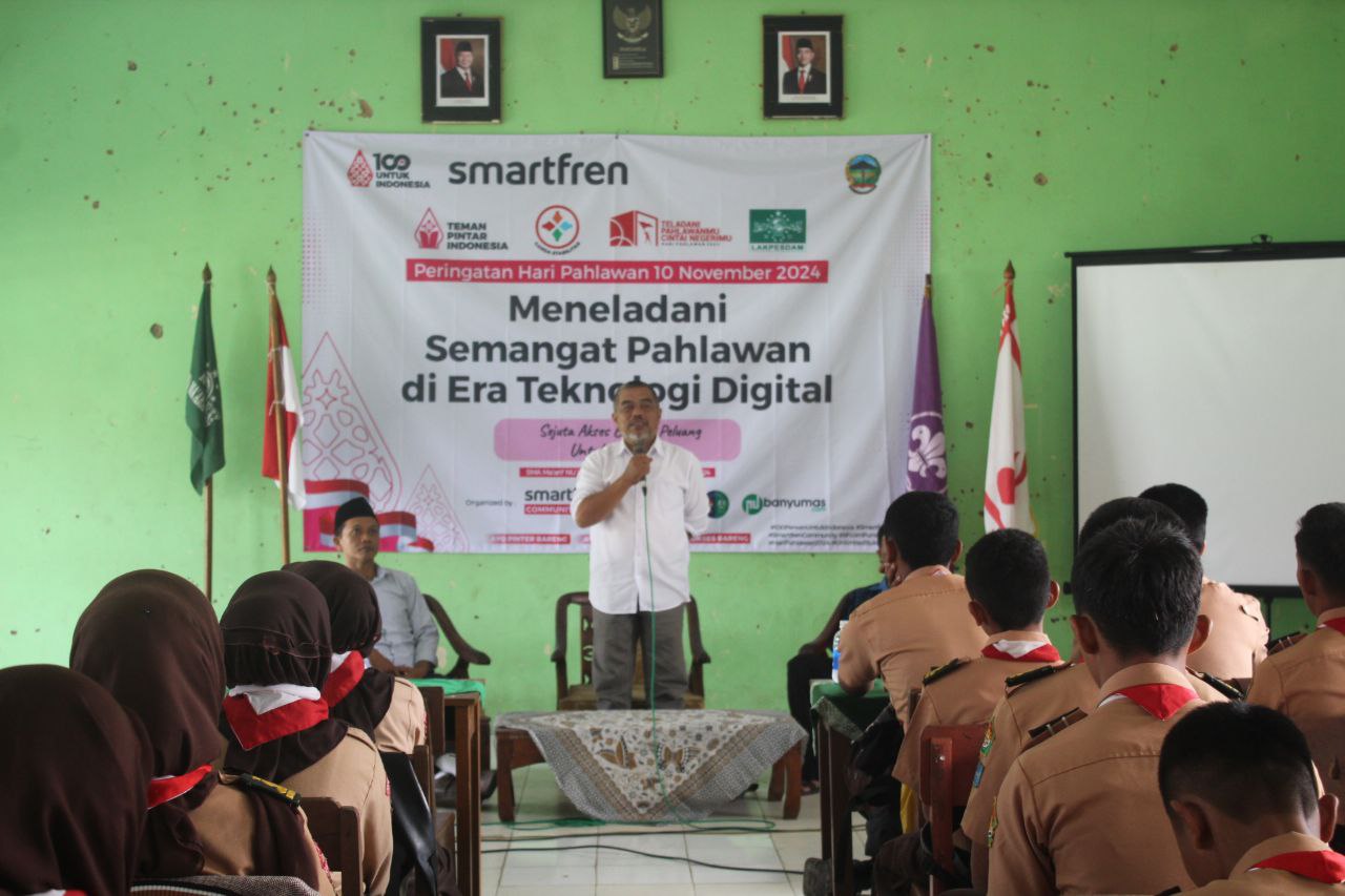 Gandeng Smartfren Community, Lakpesdam NU Ajibarang Gelar Pelatihan Jurnalistik 