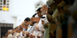 Problematika Seputar Sholat Jumat