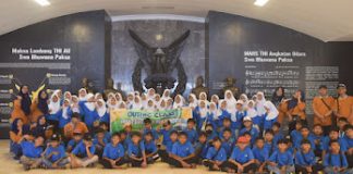 Outing Class MI Ma’arif NU 01 Pandansari, Kenalkan Siswa pada Sejarah dan Teknologi di Yogyakarta