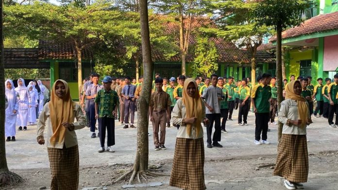 smk maarif nu wangon