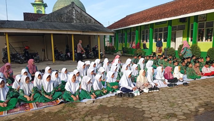 Tiga Hari Matsama, MI Ma’arif NU 1 Ajibarang Wetan Bangun Semangat dan Cinta Madrasah