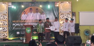 Perkuat Layanan Keumatan, 2 MWCNU Terima Bantuan Motor Operasional dari PCNU Banyumas