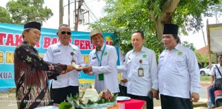 Kemenag Banyumas Letakkan Batu Pertama Pembangunan Gedung KUA Ajibarang