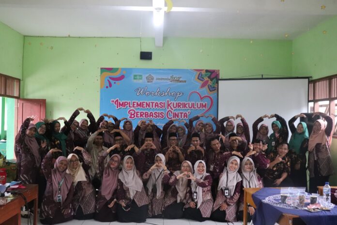 Kurikulum Berbasis Cinta Diperkuat, 57 Guru Madrasah Cilongok Ikuti Pelatihan
