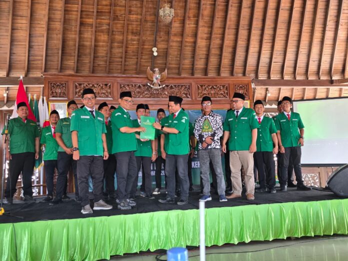 Pengukuhan Pengurus PAC Ansor Ajibarang Ahad, (8/2/2026) di Pendopo Kecamatan Ajibarang