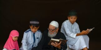 Kenapa Manusia Bisa Kembali Lemah Seperti Bayi?