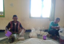 Tampilkan rincian Pilih Tepat Sasaran, NU Ranting Pandansari Salurkan Zakat Fitrah dan Mal kepada Mustahik di Akhir Ramadhan Tepat Sasaran, NU Ranting Pandansari Salurkan Zakat Fitrah dan Mal kepada Mustahik di Akhir Ramadhan