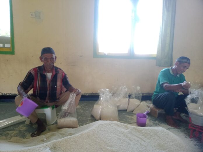 Tampilkan rincian Pilih Tepat Sasaran, NU Ranting Pandansari Salurkan Zakat Fitrah dan Mal kepada Mustahik di Akhir Ramadhan Tepat Sasaran, NU Ranting Pandansari Salurkan Zakat Fitrah dan Mal kepada Mustahik di Akhir Ramadhan