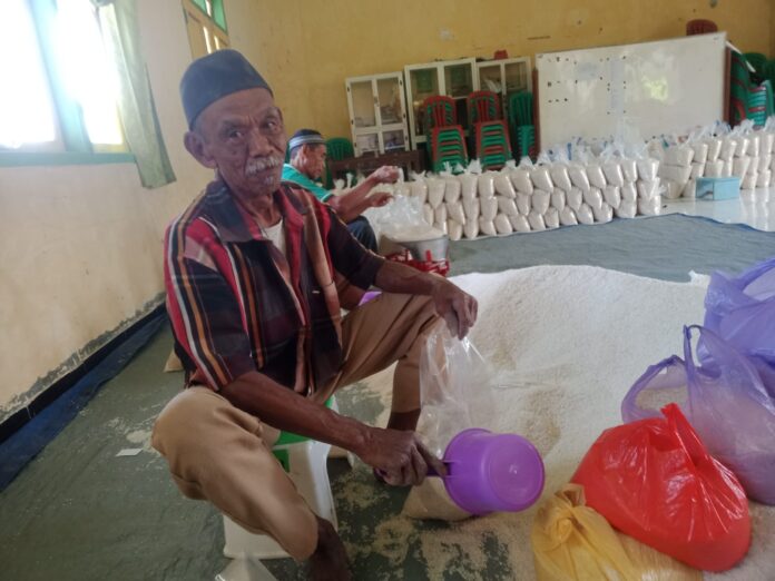 Ini Taslam, Amil Zakat NU Pandansari yang Mengabdi Sejak 1980-an