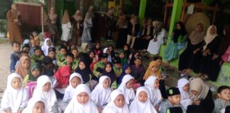 RA Diponegoro 203 dan Madin-TPQ Al-Huda Gelar Pesantren Kilat Bersama