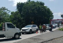 Bantu Urai Kepadatan, GP Ansor Pandansari Dirikan Posko Mudik di Persimpangan Tonjong