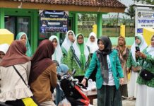 330 Ranting Fatayat NU Banyumas Serentak Bagikan Takjil di 27 Kecamatan, Tati Irawati: Bergerak dan Berdampak