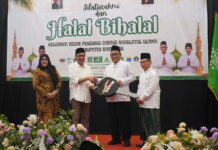 Sinergi Membangun Daerah, Bupati Serahkan Mobil Operasional untuk PCNU Banyumas