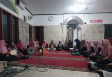 PAC Fatayat NU Purwokerto Timur Gelar Khotmil Al-Qur’an dan Pembacaan Al Barzanji