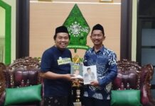 Jalur Sunyi Menulis, Merawat Sejarah